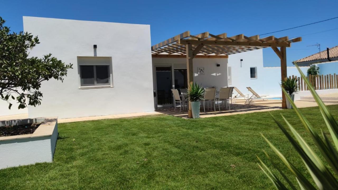 Palapa Garden Alojamientos, Piscina Privada Y Cerca Del Mar Chiclana de la Frontera Eksteriør billede