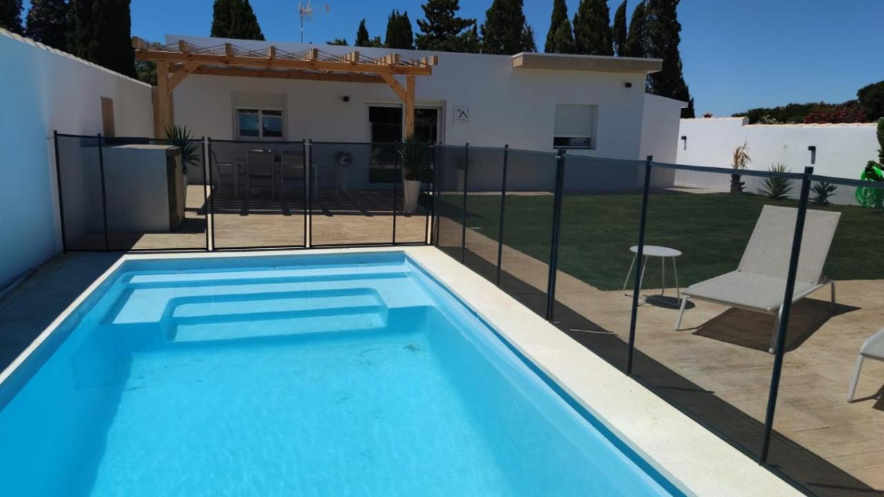 Palapa Garden Alojamientos, Piscina Privada Y Cerca Del Mar Chiclana de la Frontera Eksteriør billede